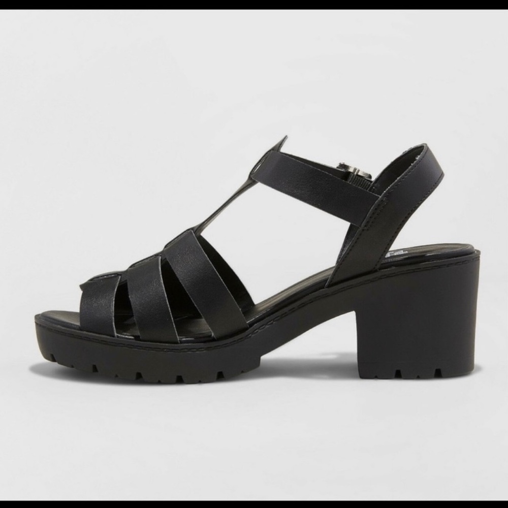 Universal Thread Alva Gladiator Sandal